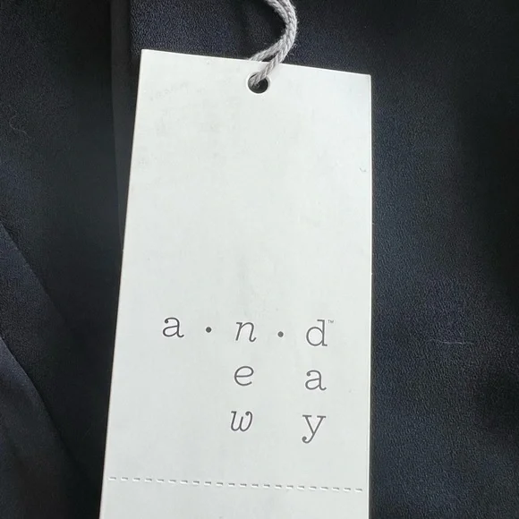 A New Day NWT Jogger Pants L Black High Rise relaxed hip & thigh satin trimmed - Picture 9 of 12